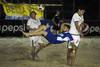 Emiliano Flori, de Bella Vista, y Mathias Bertis, de Rodó, en el Arenas del Plata. · Foto: Sandro Pereyra Emiliano Flori, de Bella Vista, y Mathias Bertis, de Rodó, en el Arenas del Plata. · Foto: Sandro Pereyra