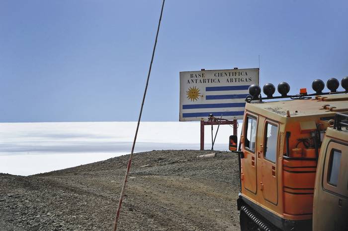 Base Científica Antártica Artigas en la isla Rey Jorge 
 · Foto: Presidencia, s/d de autor