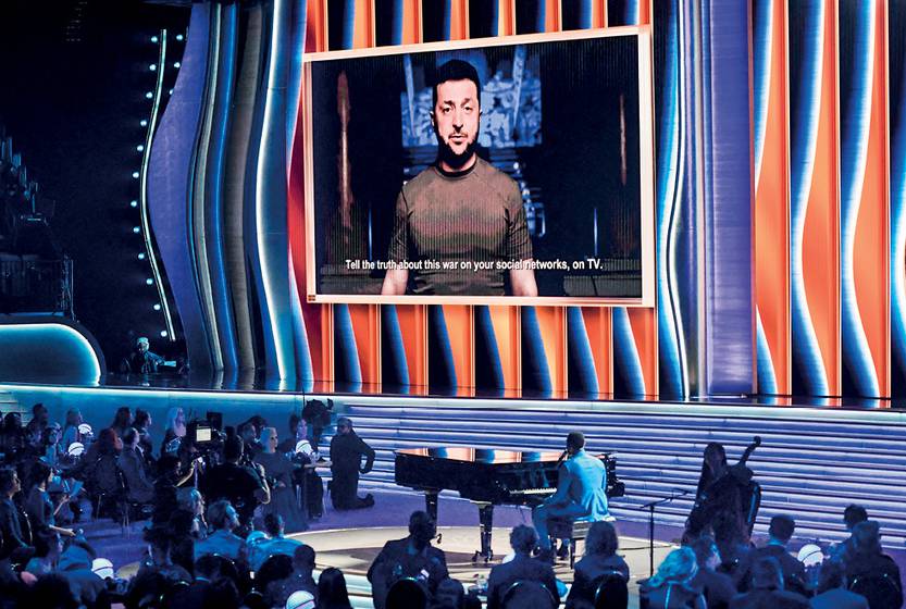 Le Monde 02 - Evento total, colapso editorial