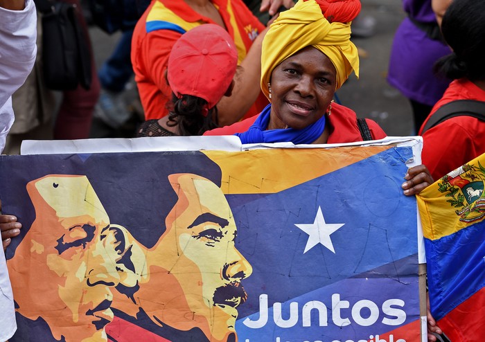 Manifestación progubernamental, el sábado, en Caracas. · Foto: Yuri Cortez, AFP