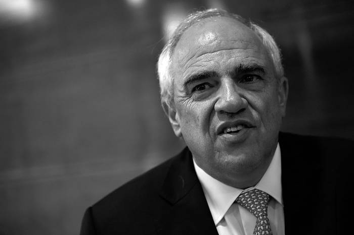 Ernesto Samper, secretario general de la Unasur, en una conferencia de política internacional sobre drogas, ayer, en el hotel NH Columbia. Foto: Nicolás Celaya