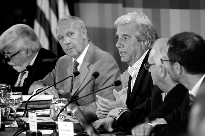 Tabaré Vázquez habla en el Consejo de Ministros, el domingo, en Melo, Cerro Largo. Foto: Adrián Giúdice, Presidencia