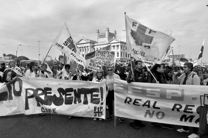 Movilización de la Federación de Funcionarios de Salud Pública, el lunes, frente al Palacio Legislativo.Foto: Federico Gutiérrez