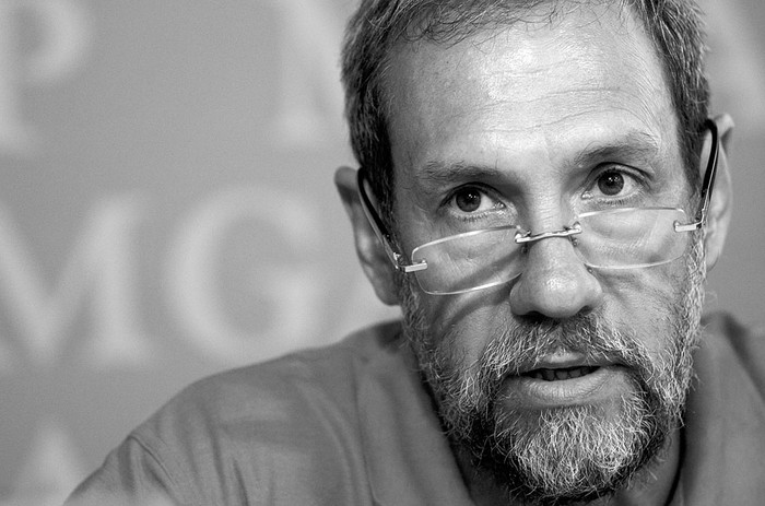 José Olascuaga, director de Desarrollo Rural, durante una rueda de prensa, ayer, en el Ministerio
de Ganadería, Agricultura y Pesca. Foto: Pablo Vignali