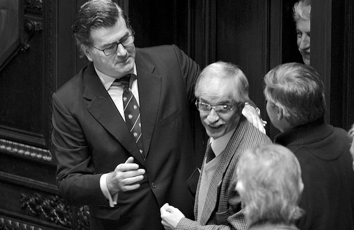 Pedro Bordaberry y Roque Arregui, en la sesión de la Cámara de Senadores del martes. Foto: Santiago Mazzarovich