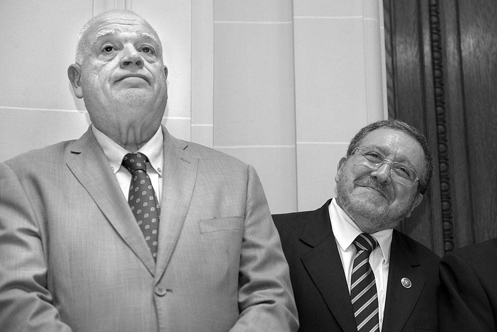 Ricardo Pérez Manrique y Jorge Chediak, ayer, en la Suprema Corte de Justicia. Foto: Andrés Cuenca