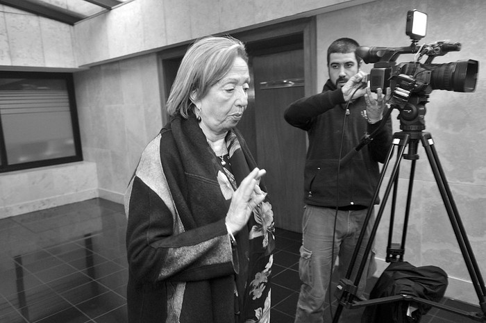 María Julia Muñoz, ministra de Educación y Cultura, asiste a la Comisión de Presupuesto, ayer, en el edificio anexo del Palacio Legislativo. Foto: Federico Gutiérrez