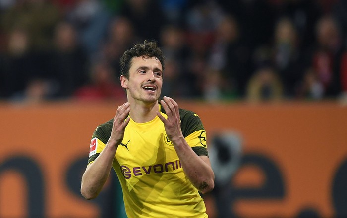 El mediocampista danés Thomas Delaney, de Borussia Dortmund, en Augsburg, Alemania.

 · Foto: Christof Stache