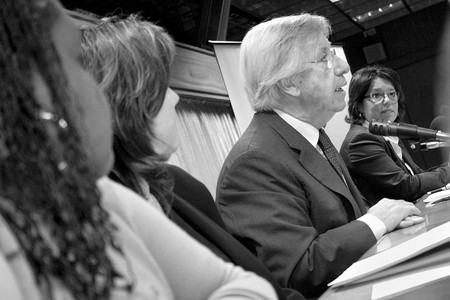 Beatriz Ramírez, Susan McDade, Danilo Astori y Mónica Xavier, ayer, durante el seminario “Presupuesto con Equidad”, en el edificio anexo del Palacio Legislativo. · Foto: Victoria Rodríguez Beatriz Ramírez, Susan McDade, Danilo Astori y Mónica Xavier, ayer, durante el seminario “Presupuesto con Equidad”, en el edificio anexo del Palacio Legislativo. · Foto: Victoria Rodríguez