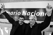 Raúl Sendic y Tabaré Vázquez ayer en el Plenario Nacional del Frente Amplio. / Foto: Javier Calvelo
