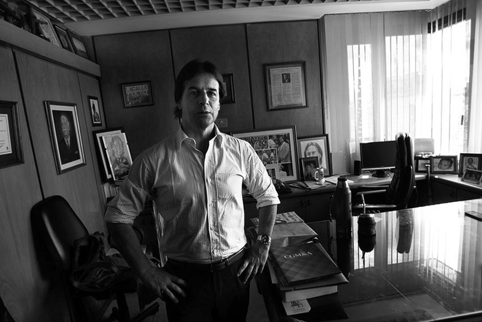 Luis Lacalle Pou, candidato presidencial por el Partido Nacional, durante la entrevista con la diaria. / Foto: Pedro Rincón