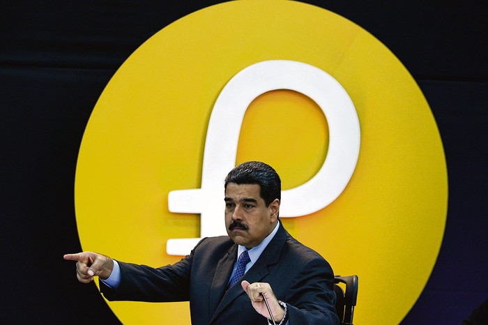 Nicolás Maduro durante la conferencia de prensa en la que presentó la criptomoneda denominada Petro, el martes, en el Palacio de Miraflores. Foto: Federico Parra, Afp