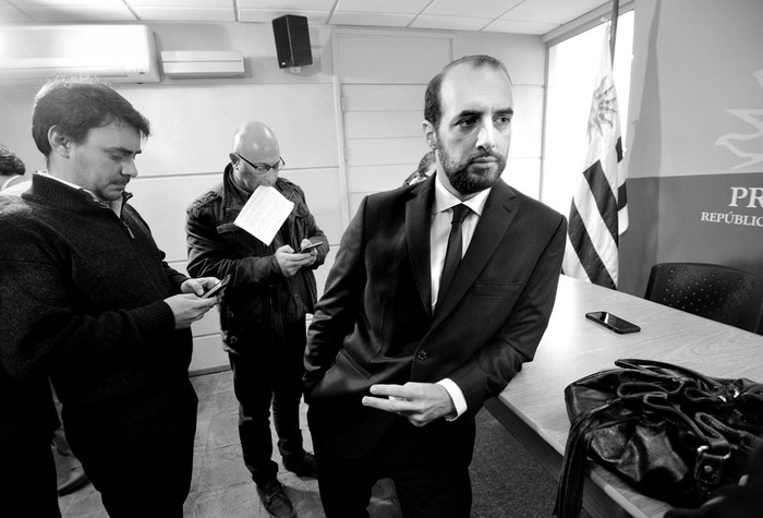 Fernando Amado, ayer, en la sala de prensa de la residencia de Suárez y Reyes. Foto: Federico Gutiérrez