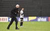 Jorge Fossati, director técnico de River Plate, durante el partido ante Danubio, en el estadio Jardines del Hipódromo María Mincheff de Lazaroff.
Jorge Fossati, director técnico de River Plate, durante el partido ante Danubio, en el estadio Jardines del Hipódromo María Mincheff de Lazaroff.