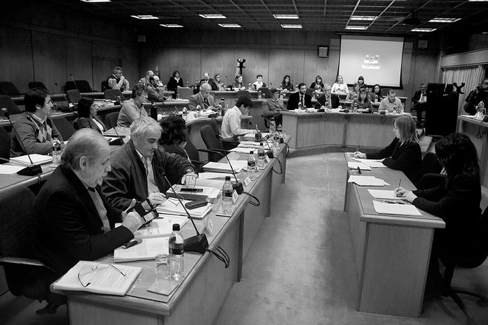 Sesión de la Comisión de Presupuesto integrada con Hacienda, el miércoles 16, en el edificio anexo del Palacio Legislativo. Foto: Iván Franco