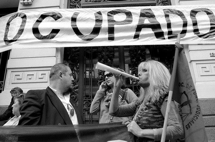 Ocupación de la Suprema Corte de Justicia, ayer, por parte del sindicato de los judiciales. Foto: Pablo Vignali