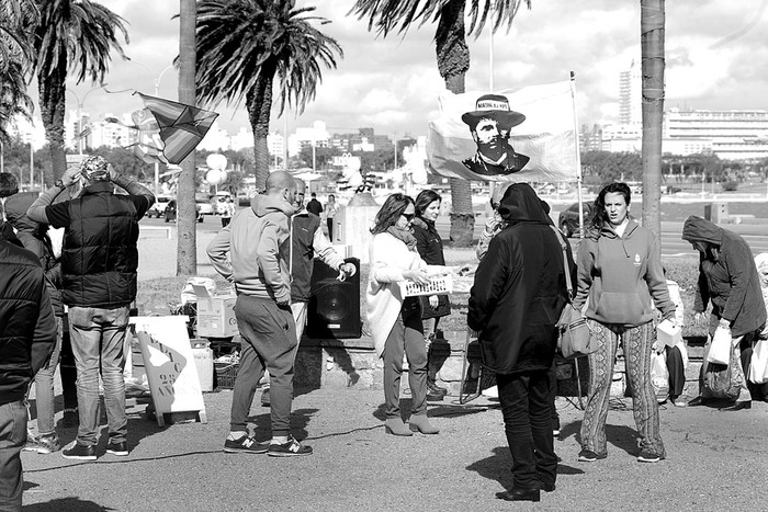 Conmemoración de los 25 años de la lista 71, el sábado, en la rambla de Palermo. Foto: Mauricio Kühne