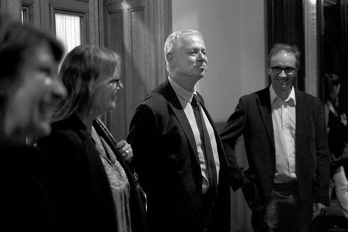 Adriana Brescia, Jorge Basso y Aníbal Suárez, ayer, antes de ingresar a la Comisión de Salud del Senado. Foto: Pablo Vignali