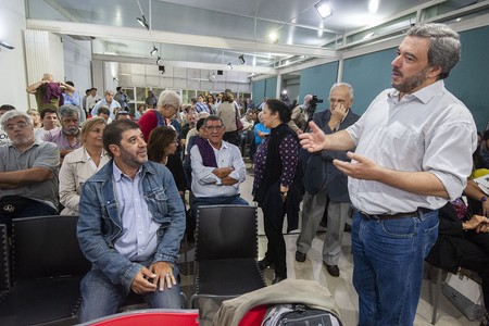 Fernando Pereira y Mario Bergara, ayer, en La Huella de Seregni. · Foto: Federico Gutiérrez Fernando Pereira y Mario Bergara, ayer, en La Huella de Seregni. · Foto: Federico Gutiérrez