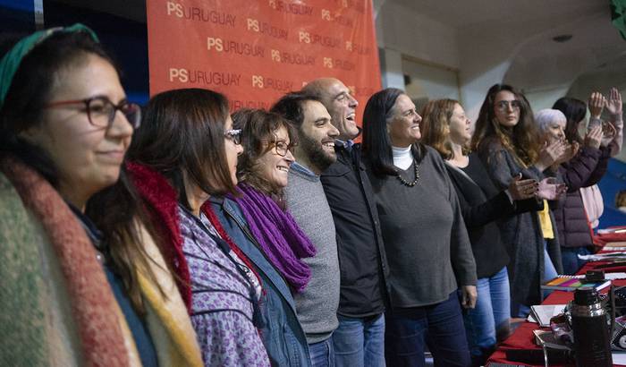 Reunión de la departamental del Partido Socialista, ayer, en el Platense Patín Club. · Foto: Mariana Greif