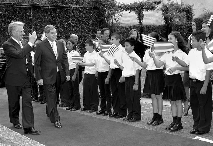 Tabaré Vázquez y Óscar Arias, durante la visita del presidente a Costa Rica.  · Foto: foto: sepredi, s/d autor (archivo, abril de 2009)