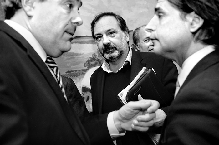 Pablo Abdala, Jorge Gandini, Pablo Iturralde y Luis Lacalle Pou durante la reunión de la agrupación parlamentaria Nacionalista, ayer en el edificio Artigas. / Foto: Javier Calvelo