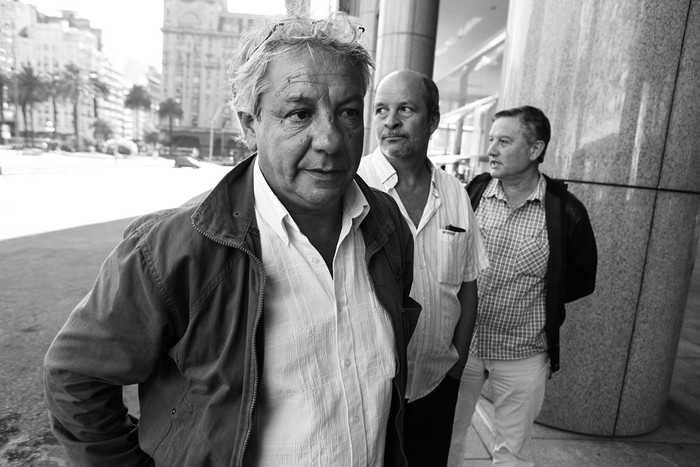 Johnny Solahegui, secretario general del Sindicato Textil Agolan (STA), previo a mantener un encuentro con el presidente José Mujica, el 8 de enero de 2014, en la Torre Ejecutiva. / Foto: Pedro Rincón