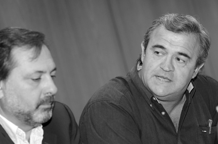 Jorge Gandini y Jorge Larrañaga en el edificio anexo del Palacio Legislativo. (archivo, febrero de 2011) · Foto: Nicolás Celaya