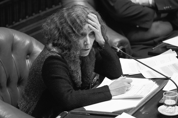 Constanza Moreira en el Senado. Foto: Pablo Vignali (archivo, julio de 2017)