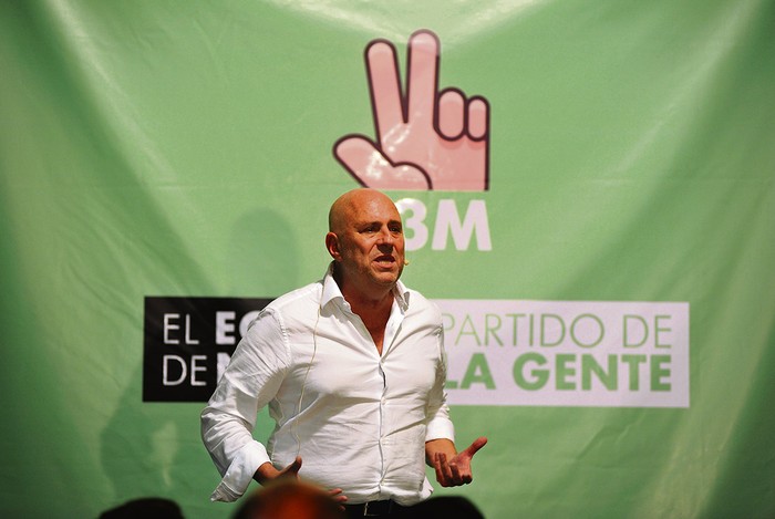 Edgardo Novick, durante la inauguración del local de la agrupación de Daniel Peña. Foto: Federico Gutiérrez · Foto: Federico Gutiérrez