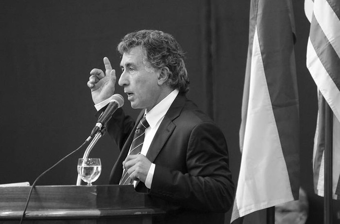 Darío Pérez, durante la sesión de la Cámara de Diputados, en el Club Deportivo Municipal Carolino de San Carlos. Foto: Pablo Nogueira (archivo)