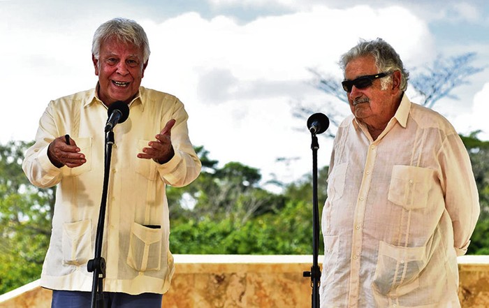 Felipe González y José Mujica el 4 de enero en Cartagena, Colombia. Foto: Presidencia Colombiana, Afp