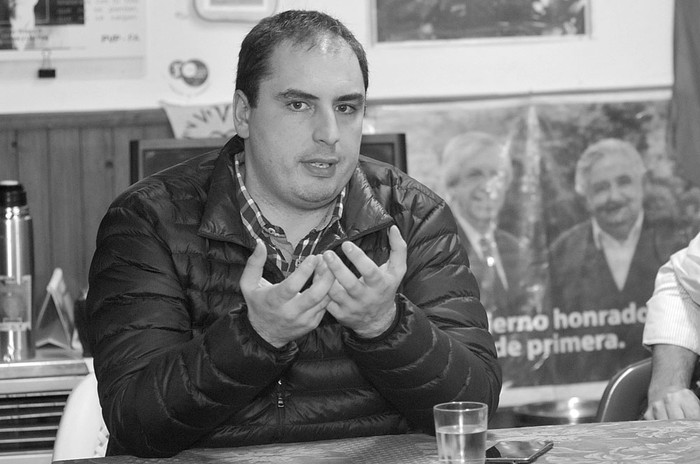 Pablo Ferreri, ayer, en el comité de base Los Malvines. Foto: Federico Gutiérrez