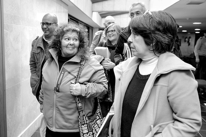 Representantes de la Federación Nacional de Profesores de Enseñanza Secundaria asisten a la Comisión
de Legislación del Trabajo de la Cámara de Diputados, el viernes. Foto: Santiago Mazzarovich