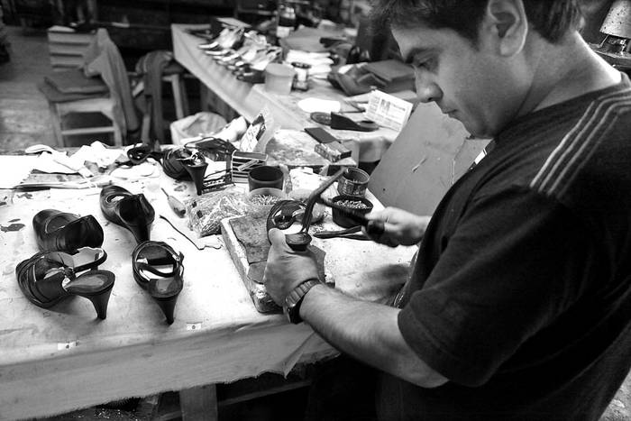 Fábrica de calzado en el Cerrito de la Victoria. Foto: Iván Franco (archivo, febrero de 2013)