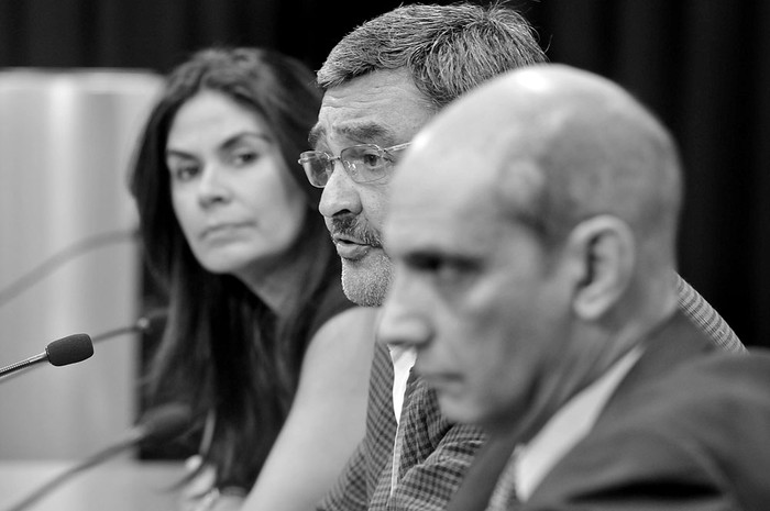Verónica Alonso, Luis Gallo y Daniel Radio, ayer, en la Torre Ejecutiva. Foto: Federico Gutiérrez
