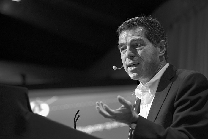 Ernesto Talvi, director académico de Ceres, ayer, en el Club de los Industriales. Foto: Andrés Cuenca