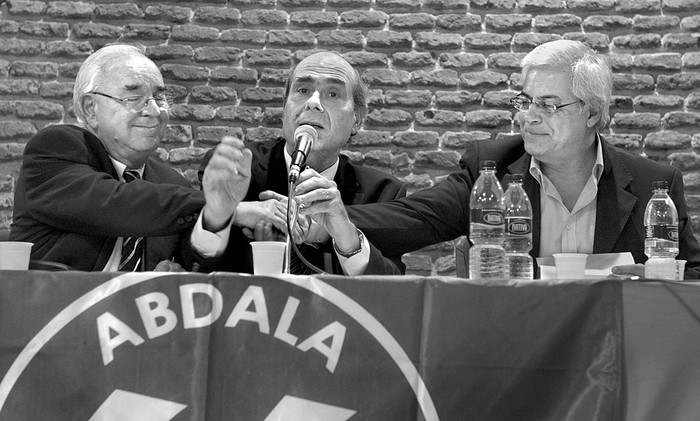 Jorge Girasol, Pablo Abdala y Gonzalo Mujica, ayer, en la Casa del Partido Nacional. Foto: Andrés Cuenca