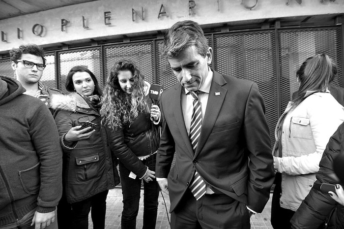 Raúl Sendic, luego de reunirse con el Tribunal de Conducta Política, ayer, en La Huella de Seregni. Foto: Federico Gutiérrez