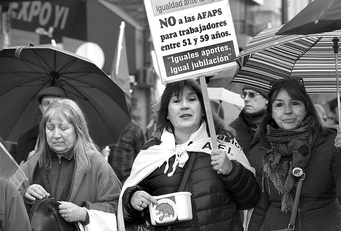 Movilización del PIT-CNT, en 18 de Julio. Foto: Pablo Vignali (archivo, junio de 2016)