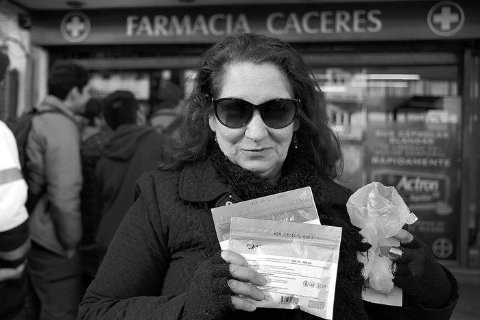 Compradora de marihuana, el 19 de julio, en Montevideo. Foto: Pablo Vignali