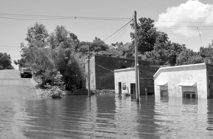 Inundaciones en Salto. Foto: Marcelo Cattani (archivo, junio de 2017)