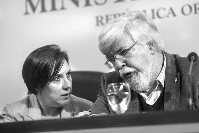 Susana Muñiz y Eduardo Bonomi, en conferencia de prensa, ayer, en el Ministerio del Interior. Foto: Andrés Cuenca