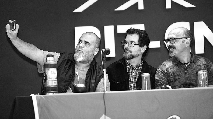 Walter Santos, Danilo Dardanos y Marcelo Abdala, ayer, en el Congreso Nacional de la Unión Nacional de Trabajadores del Metal y Ramas Afines, en el PIT-CNT. Foto: Federico Gutiérrez