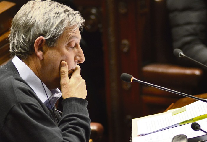 Eduardo Rubio, ayer, durante la sesión de Diputados. · Foto: Pablo Vignali