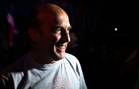 Daniel Martínez, en el "Abrazo frenteamplista" en la Plaza Líber Seregni (archivo, diciembre de 2019).
· Foto: Santiago Mazzarovich / adhocFOTOS Daniel Martínez, en el "Abrazo frenteamplista" en la Plaza Líber Seregni (archivo, diciembre de 2019).
· Foto: Santiago Mazzarovich / adhocFOTOS