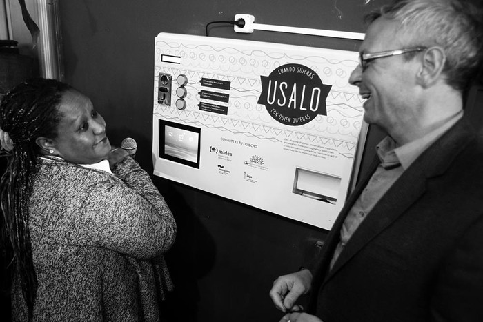 Beatriz Ramírez, directora de Inmujeres, y Leonel Briozzo, subsecretario de Salud Pública, en la sede del Ministerio de Desarrollo Social. / Foto: Pedro Rincón