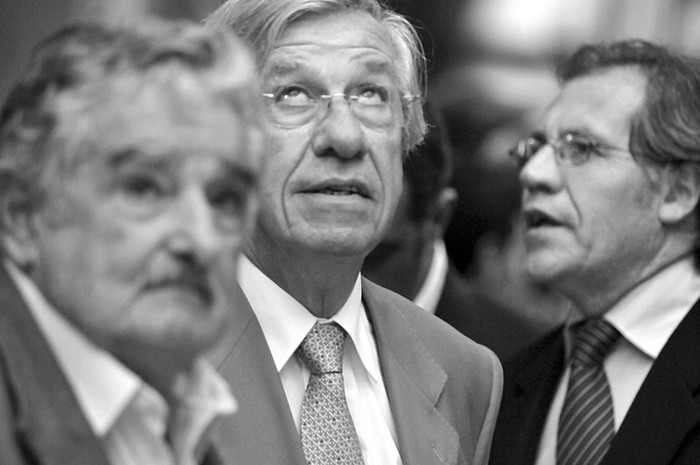 José Mujica, Danilo Astori y Luis Almagro, durante el acto de asunción de Almagro como canciller. (archivo, marzo de 2010) · Foto: Javier Calvelo