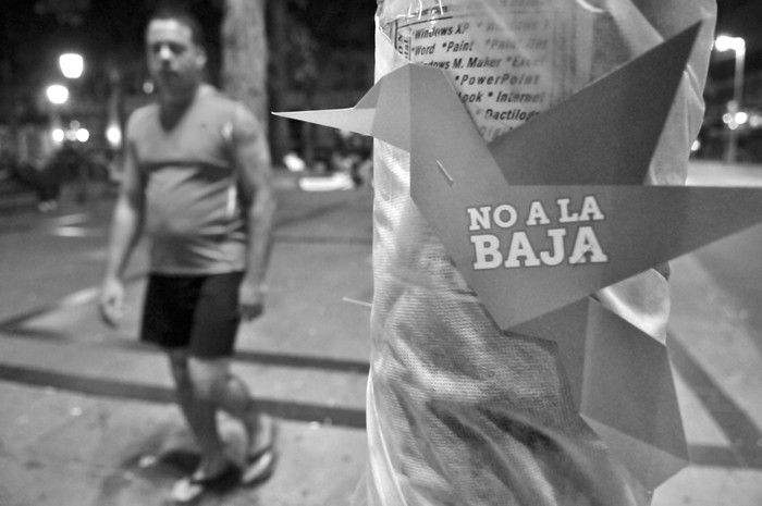 Actividad de la comision No a la Baja, en la Plaza Libertad.  (archivo, diciembre de 2013) · Foto: Javier Calvelo