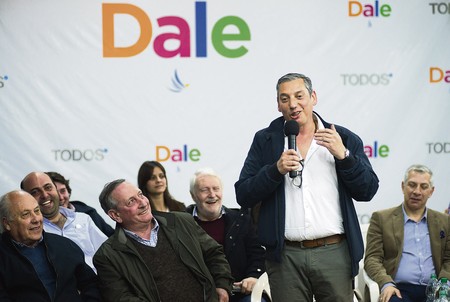 Carlos Enciso, durante el acto realizado con Luis Lacalle Pou. · Foto: Andrés Cuenca Carlos Enciso, durante el acto realizado con Luis Lacalle Pou. · Foto: Andrés Cuenca